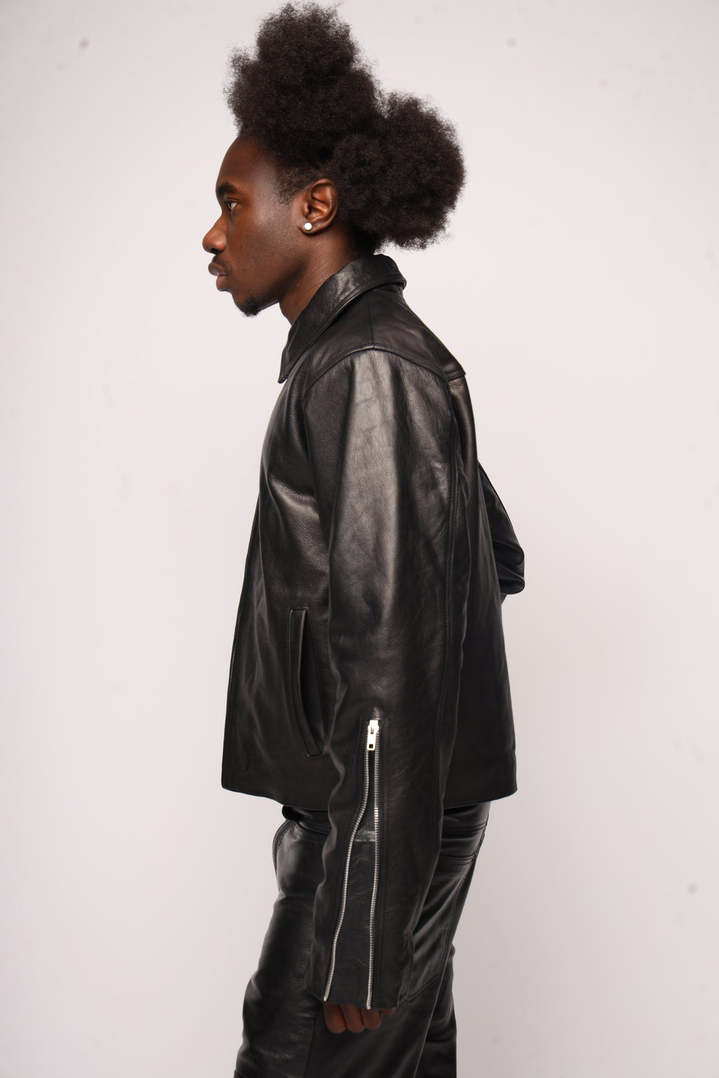 Zipped Leather Jacket - VELMONTU
