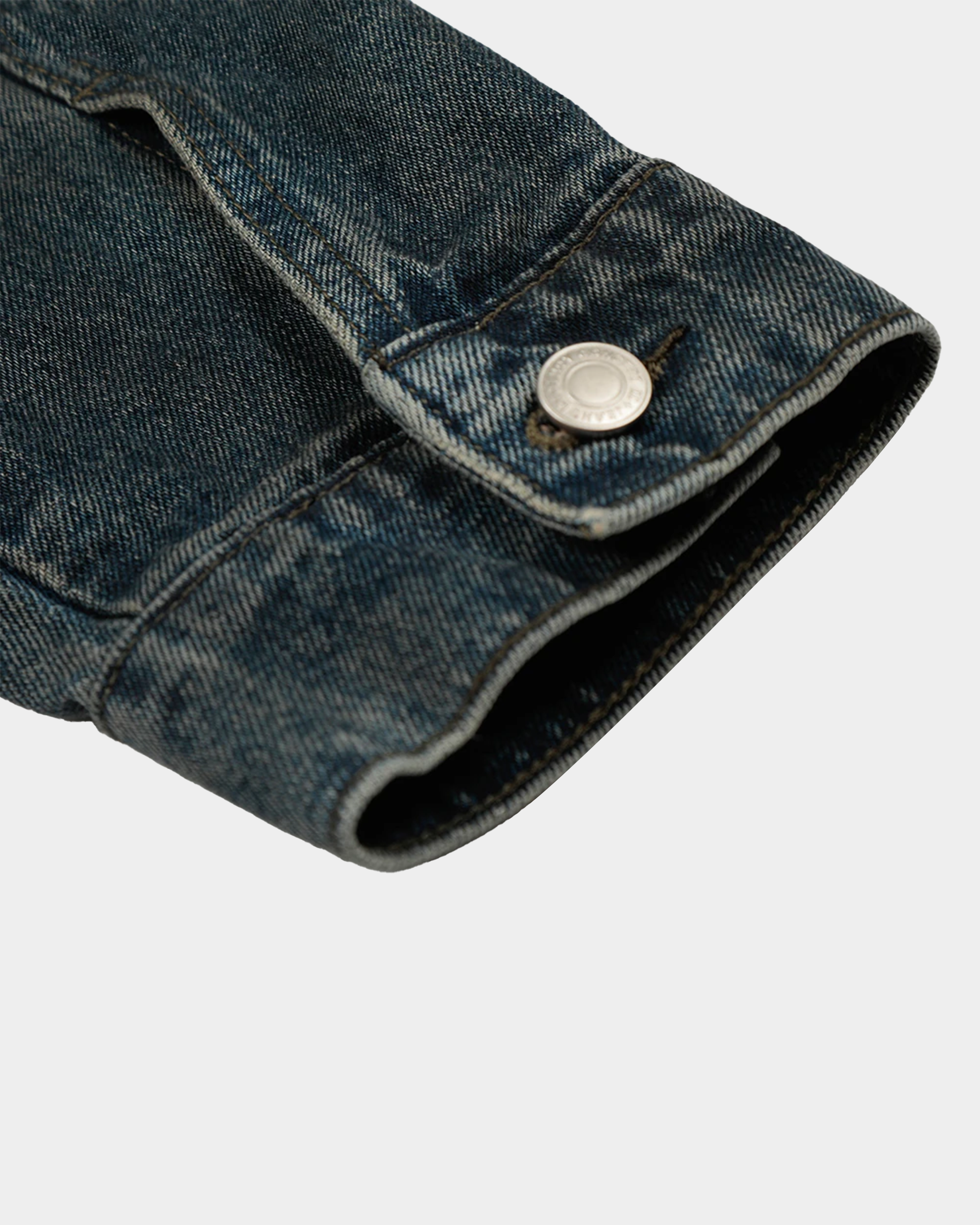 Rugged washed Denim Jacket - VELMONTU