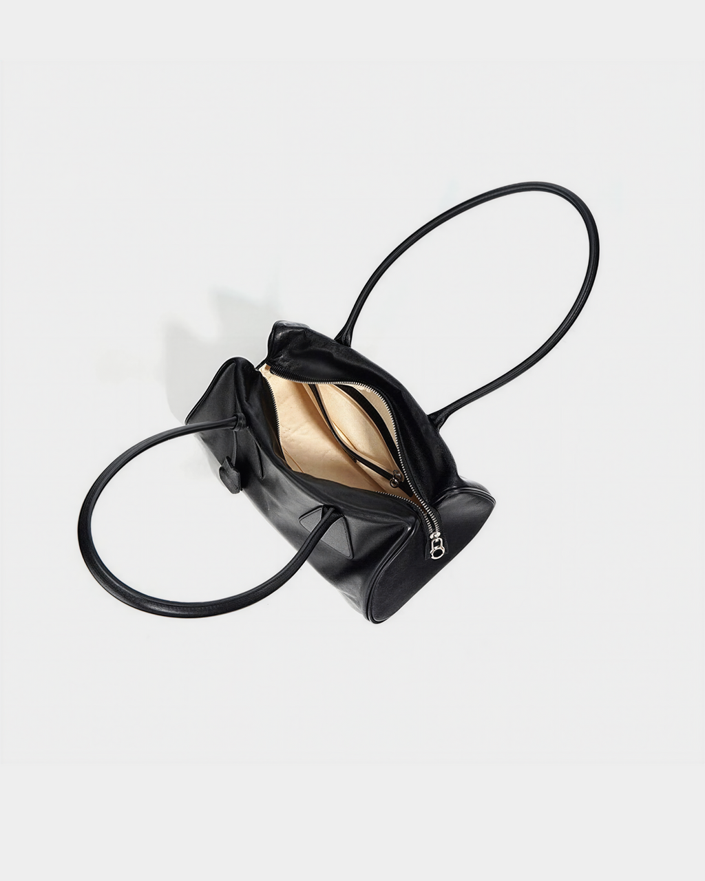 Vetra Leather Barrel Bag - VELMONTU